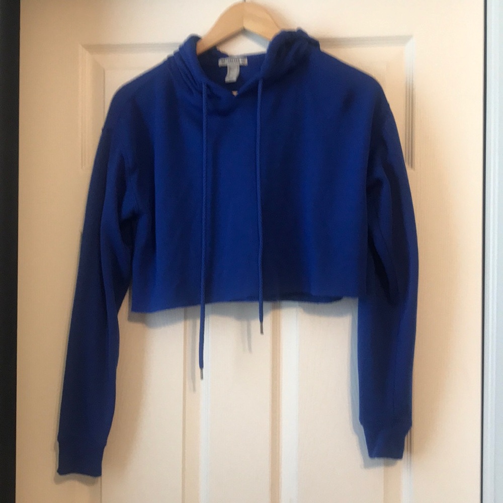 Forever 21 blue cropped hoodie